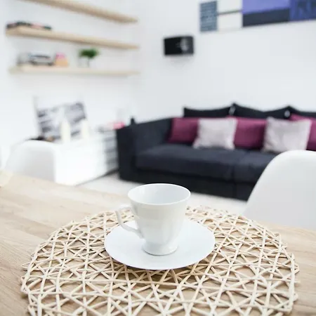 Art Praga Apartament 华沙